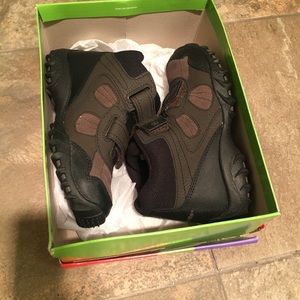 NEW Stride Rite Leather Hikers